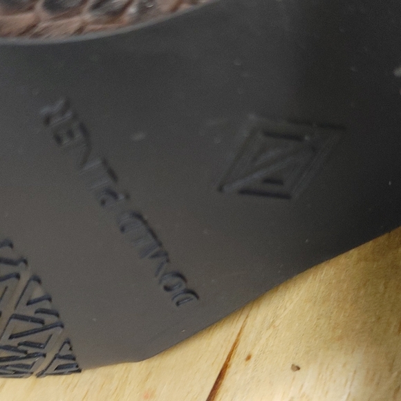 Donald Pliner Boots - Picture 6 of 6